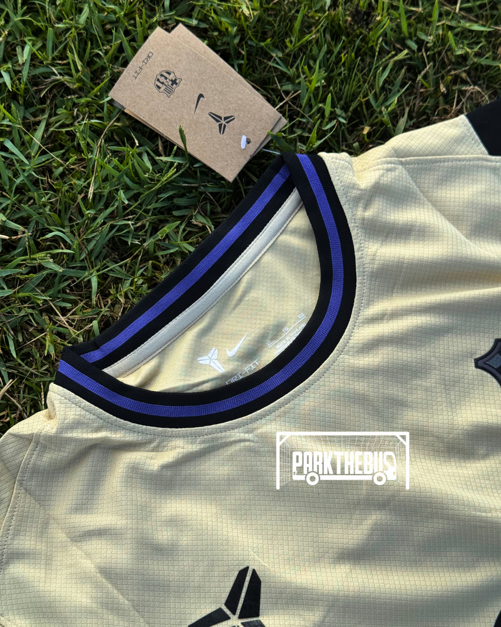 Barcelona Away Lamine Yamal 10 - Stadium Kit