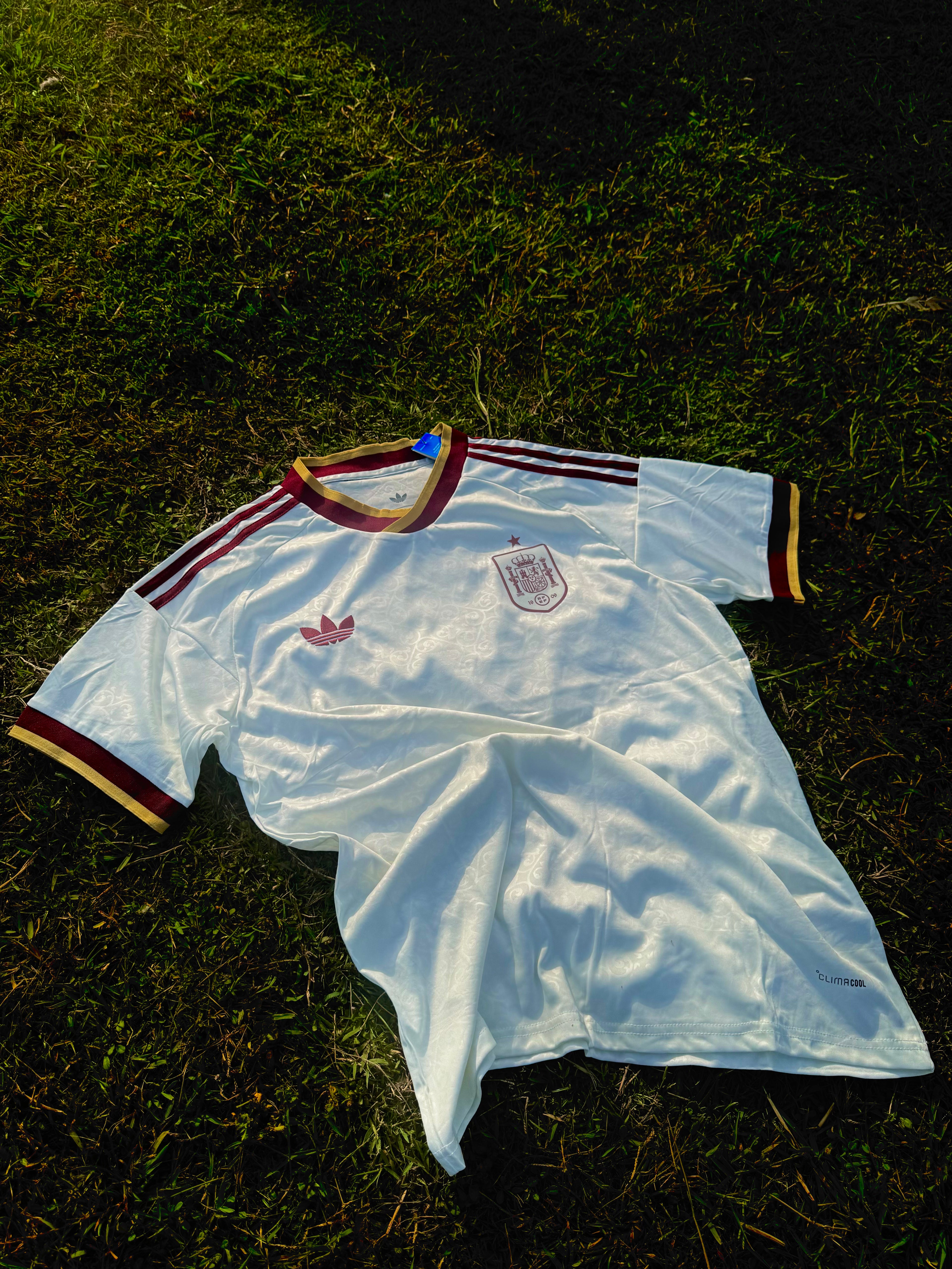 Spain Away 2026 - Stadium Kit